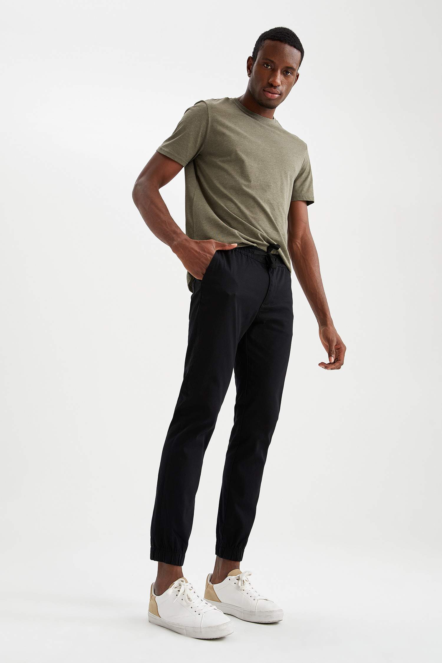 Beli Lastikli ve Bağcıklı Jogger Pantolon