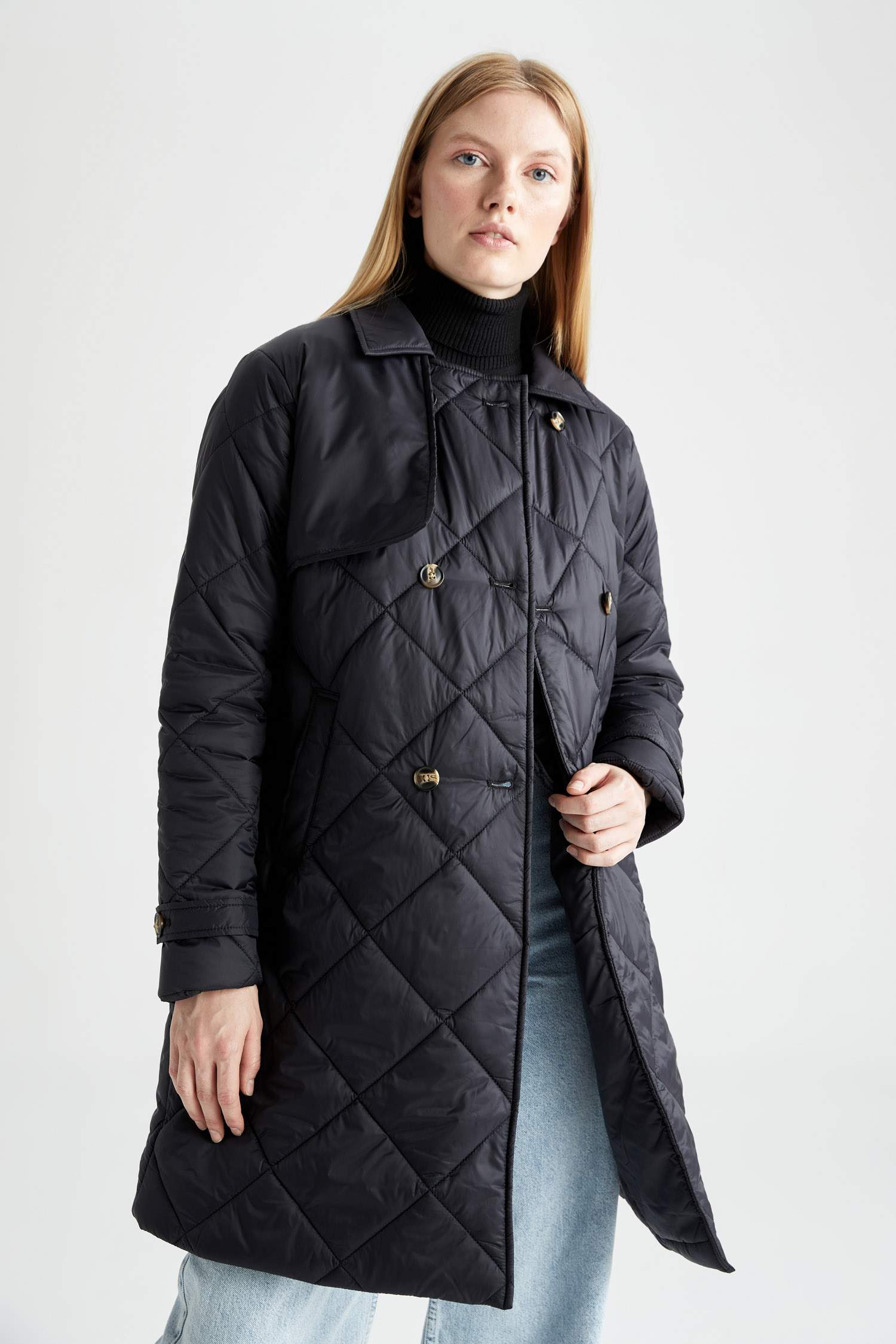 Defacto Regular Fit Kapitoneli Kuşaklı Parka. 3 Defacto Regular Fit Kapitoneli Kuşaklı Parka. 3