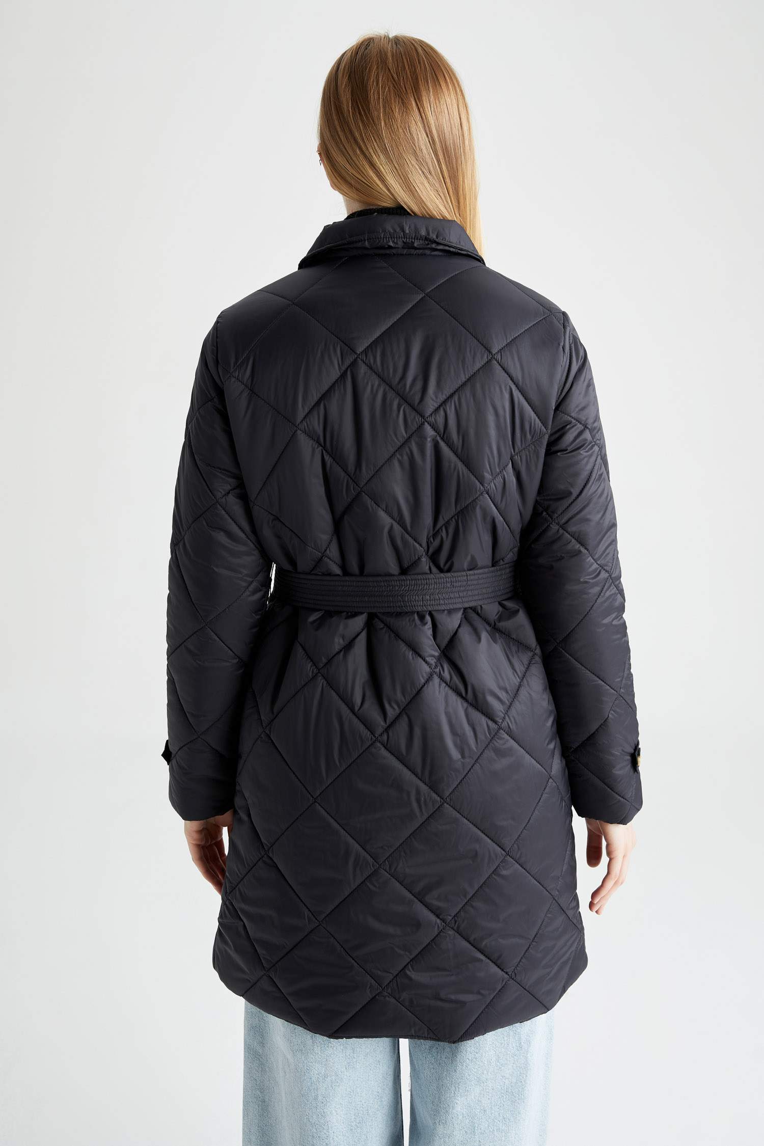 Defacto Regular Fit Kapitoneli Kuşaklı Parka. 6 Defacto Regular Fit Kapitoneli Kuşaklı Parka. 6