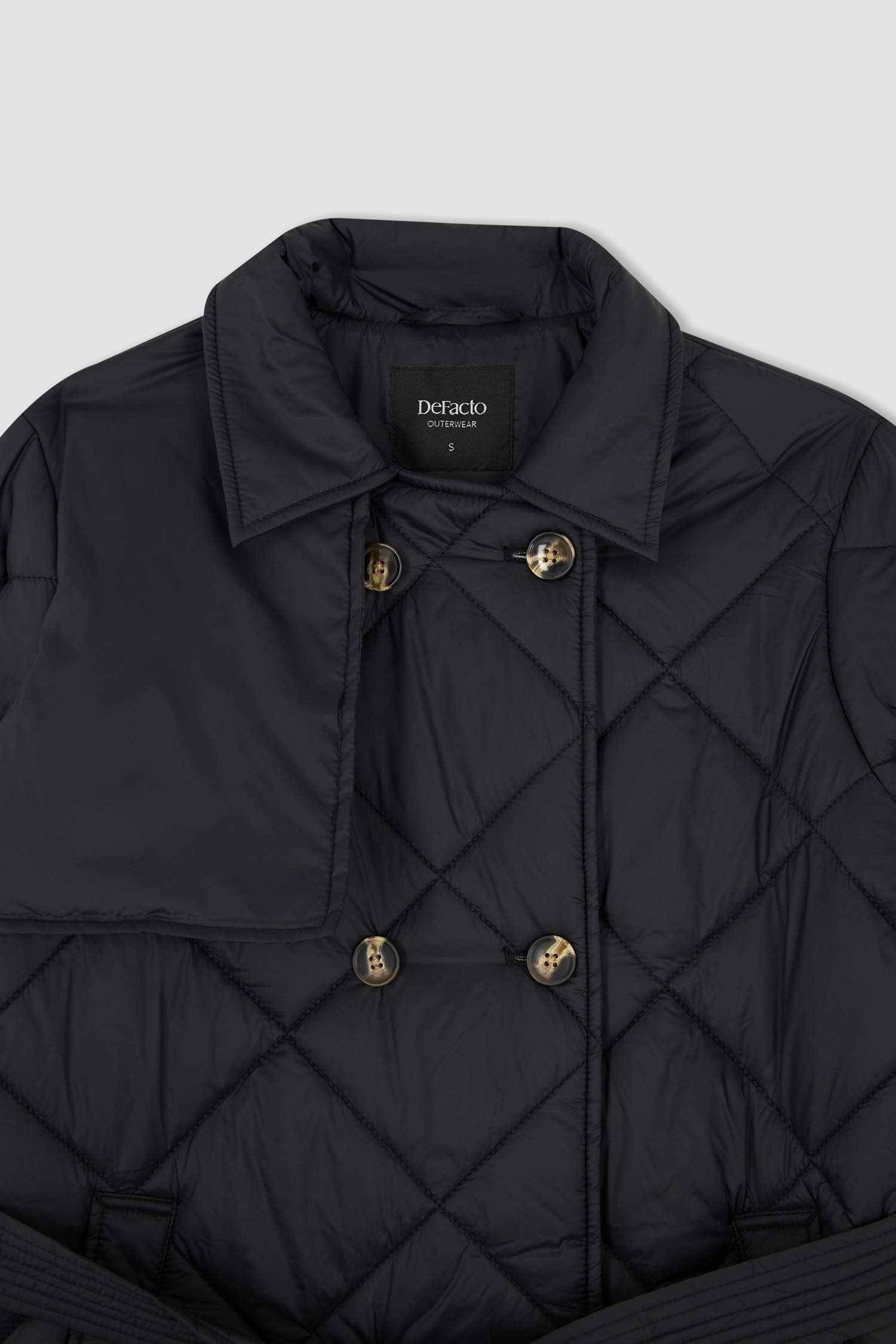 Defacto Regular Fit Kapitoneli Kuşaklı Parka. 8 Defacto Regular Fit Kapitoneli Kuşaklı Parka. 8