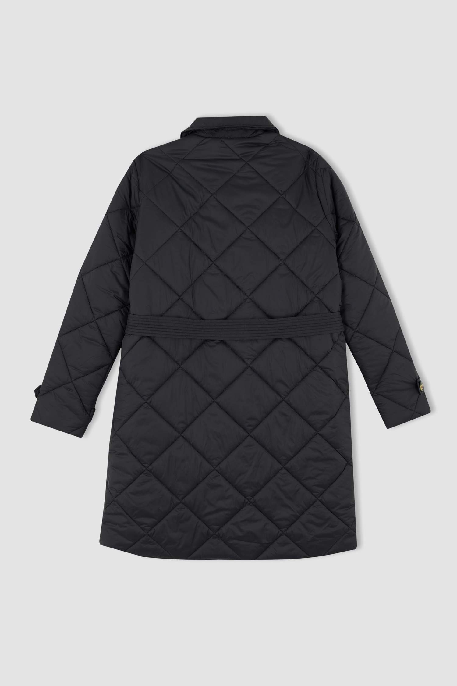 Defacto Regular Fit Kapitoneli Kuşaklı Parka. 9 Defacto Regular Fit Kapitoneli Kuşaklı Parka. 9