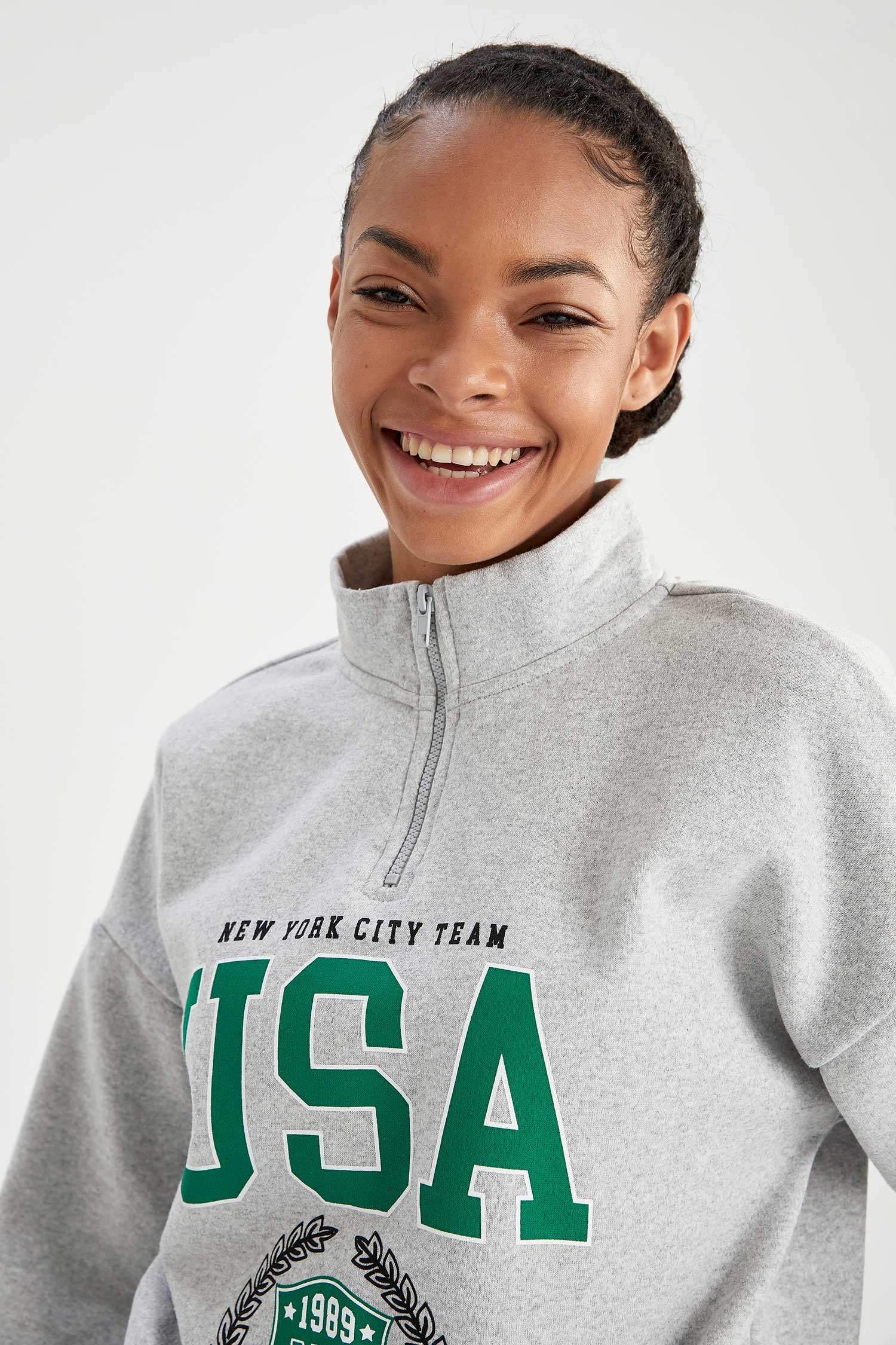 Coool Loose Fit Slogan Basklı Dik Yaka Fermuarlı Sweatshirt