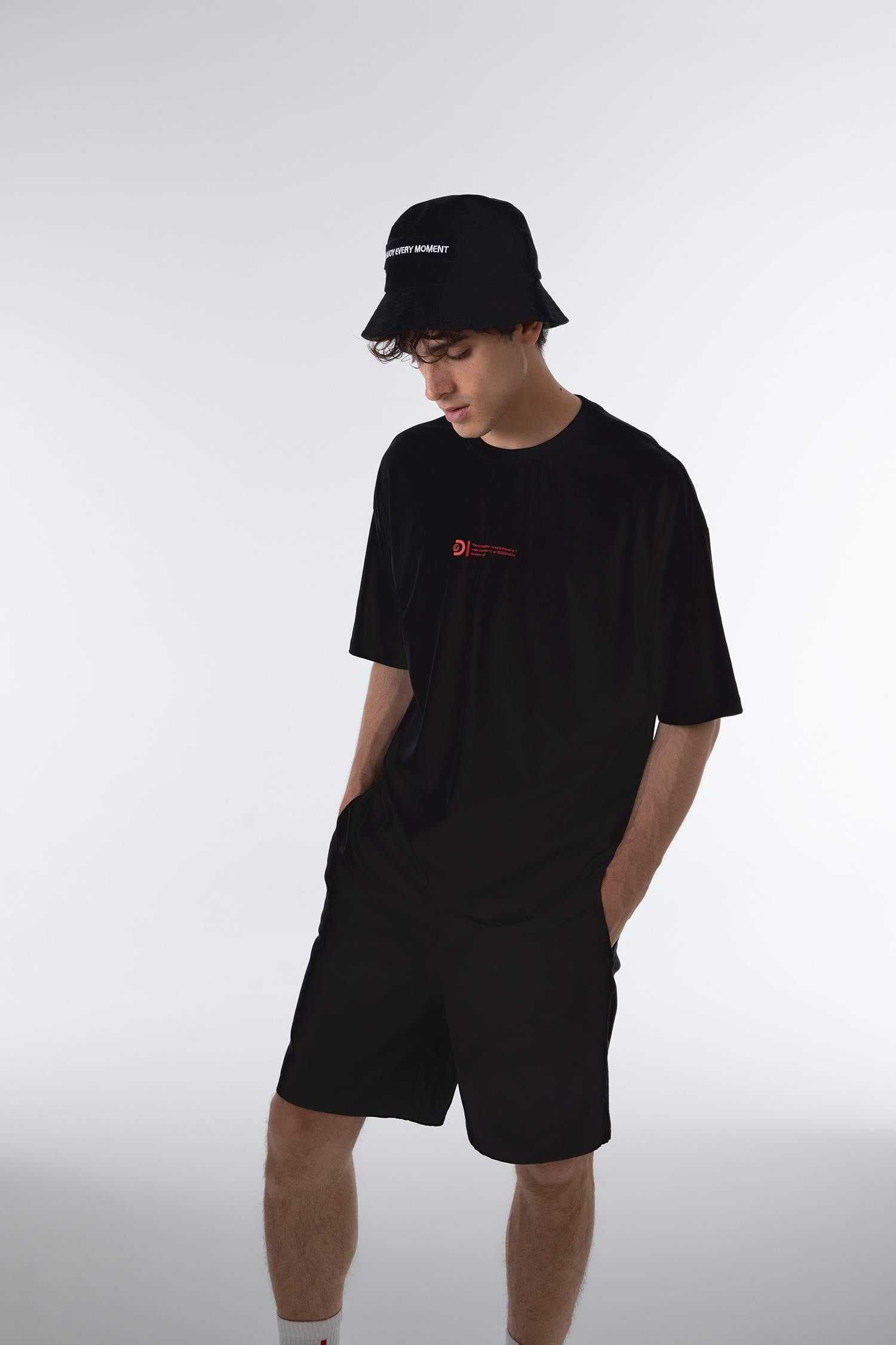 Discovery Lisanslı Oversize Fit Bisiklet Yaka Pamuklu Penye Tişört