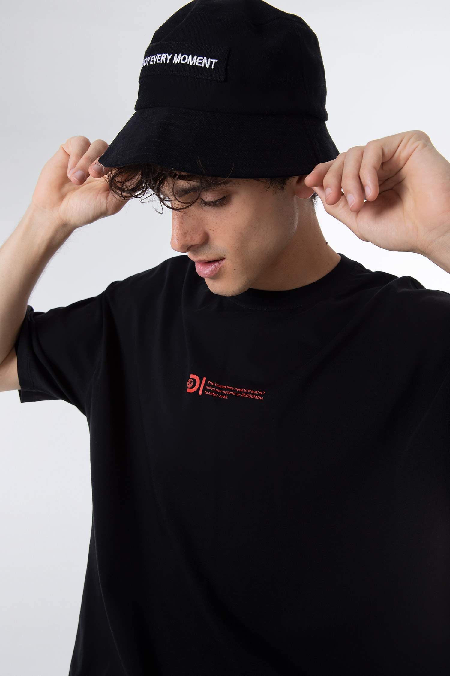 Discovery Lisanslı Oversize Fit Bisiklet Yaka Pamuklu Penye Tişört
