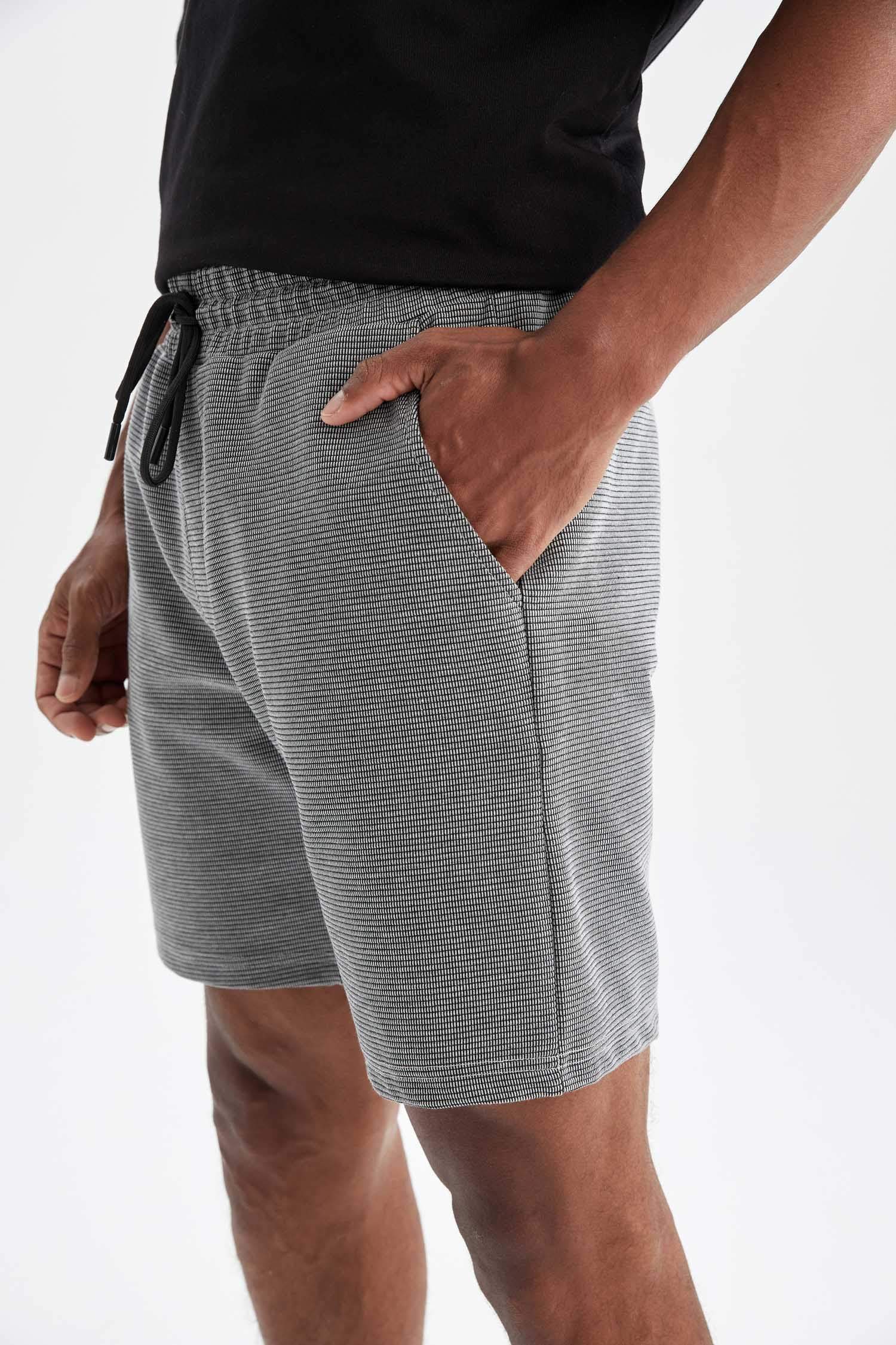 Defacto Fit Standart Fit Şort