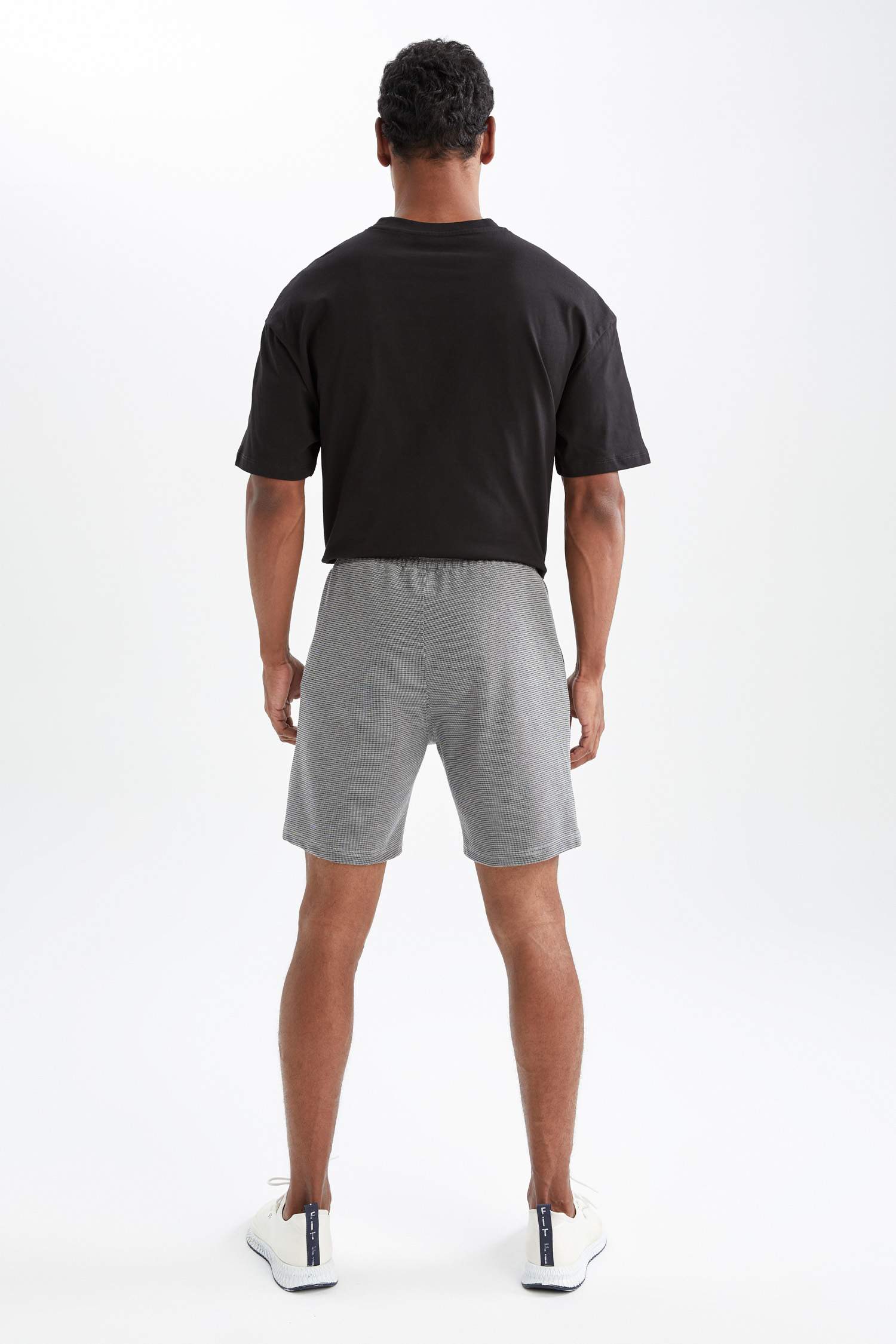Defacto Fit Standart Fit Şort