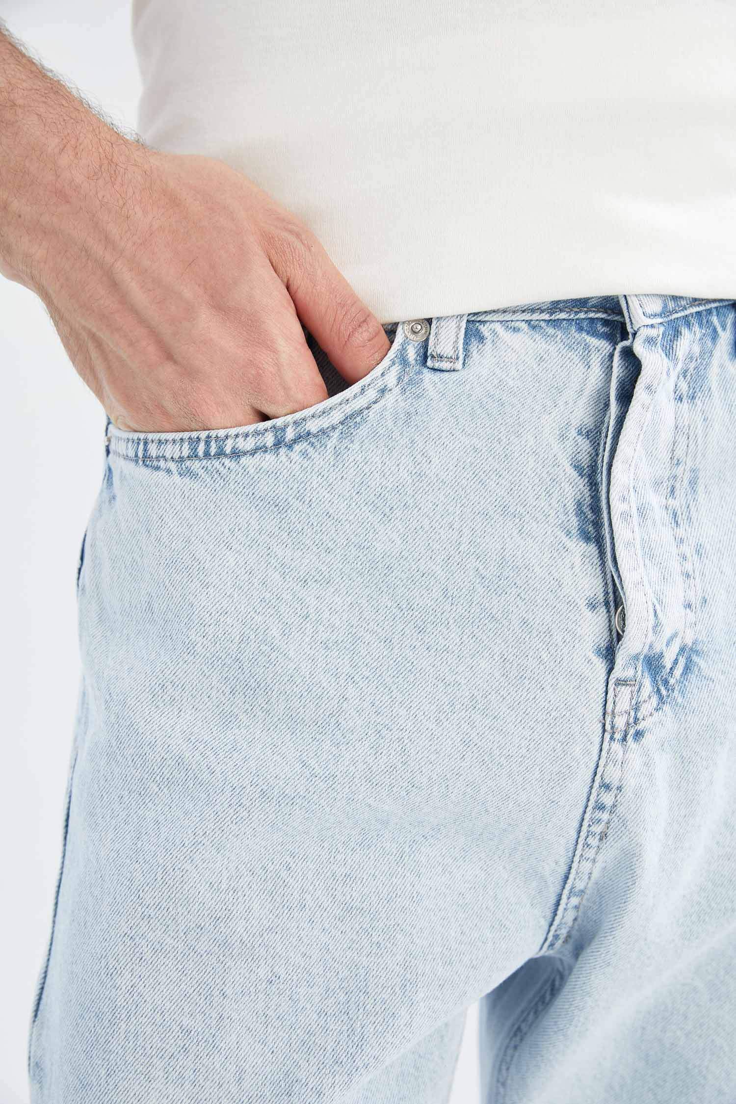 Loose Fit Normal Bel Kısa Paça Jean Pantolon