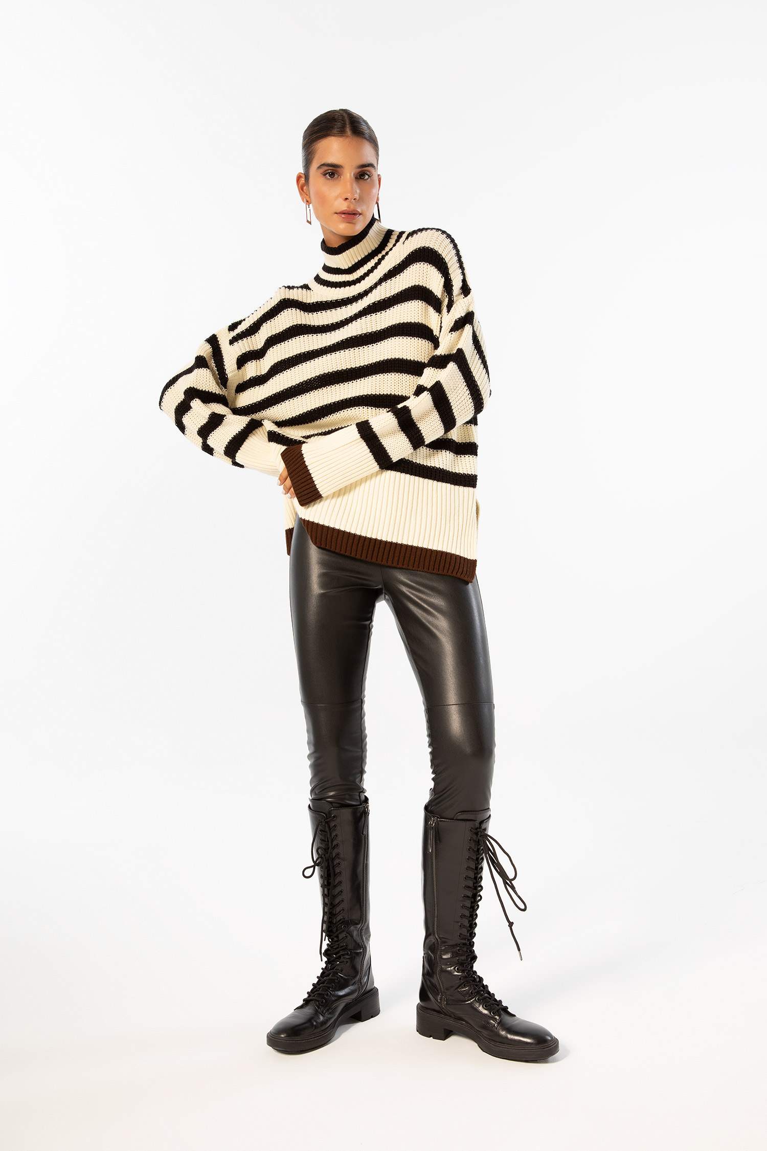 Defacto Oversize Fit Balıkçı Yaka Selanik Kumaş Kazak. 2 Defacto Oversize Fit Balıkçı Yaka Selanik Kumaş Kazak. 2