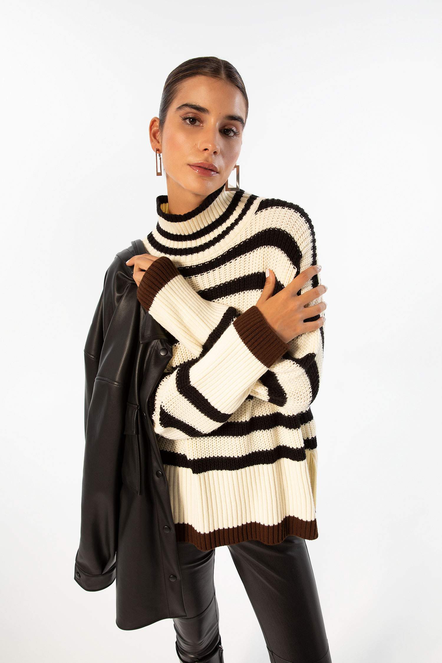 Defacto Oversize Fit Balıkçı Yaka Selanik Kumaş Kazak. 3 Defacto Oversize Fit Balıkçı Yaka Selanik Kumaş Kazak. 3