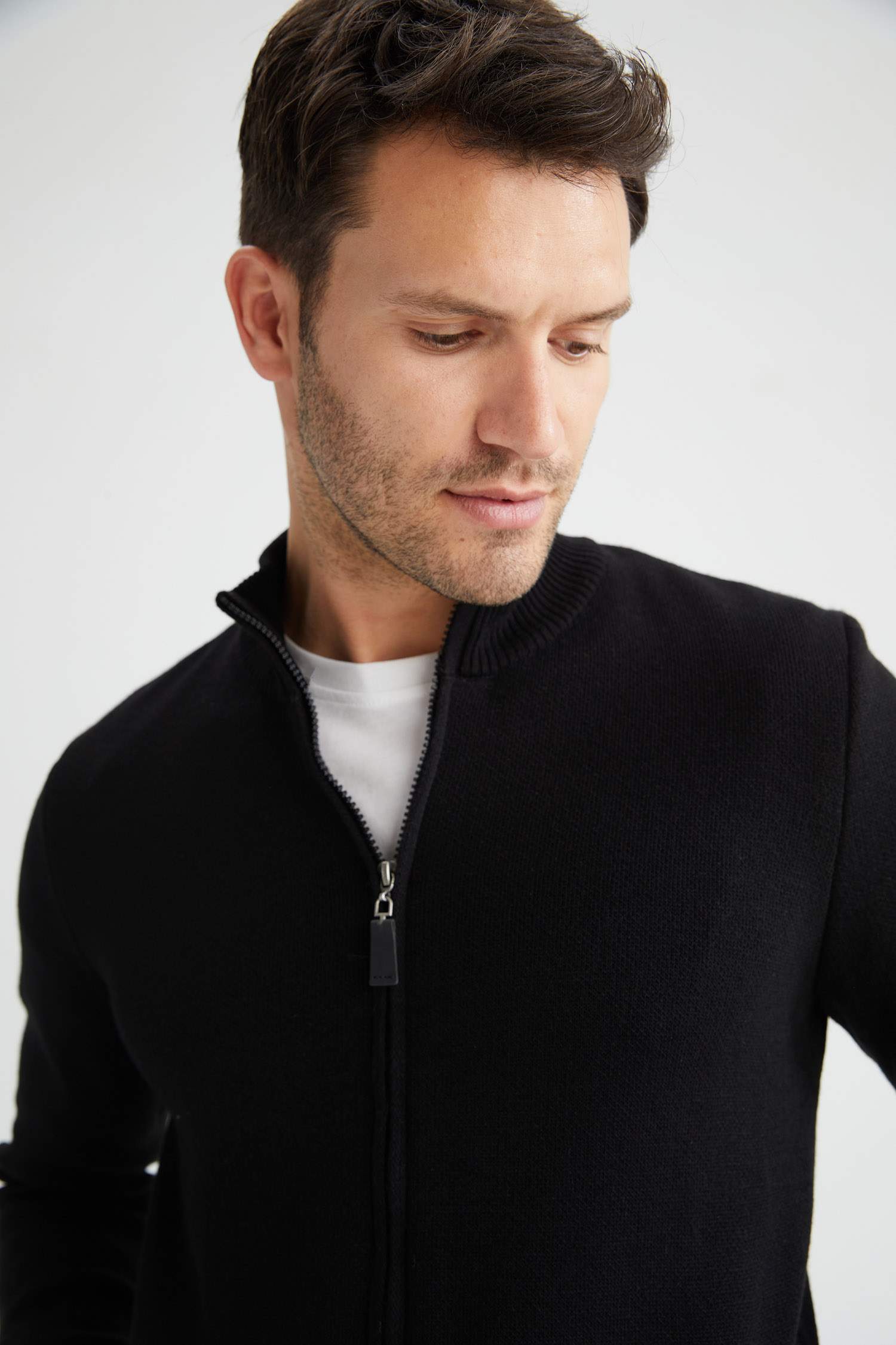 Defacto Slim Fit Dik Yaka Hırka. 4 Defacto Slim Fit Dik Yaka Hırka. 4
