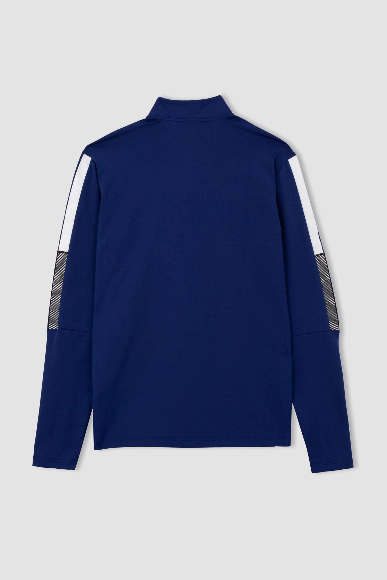 Defacto Fit Slim Fit Dik Yaka Sporcu Sweatshirt. 10 Defacto Fit Slim Fit Dik Yaka Sporcu Sweatshirt. 10