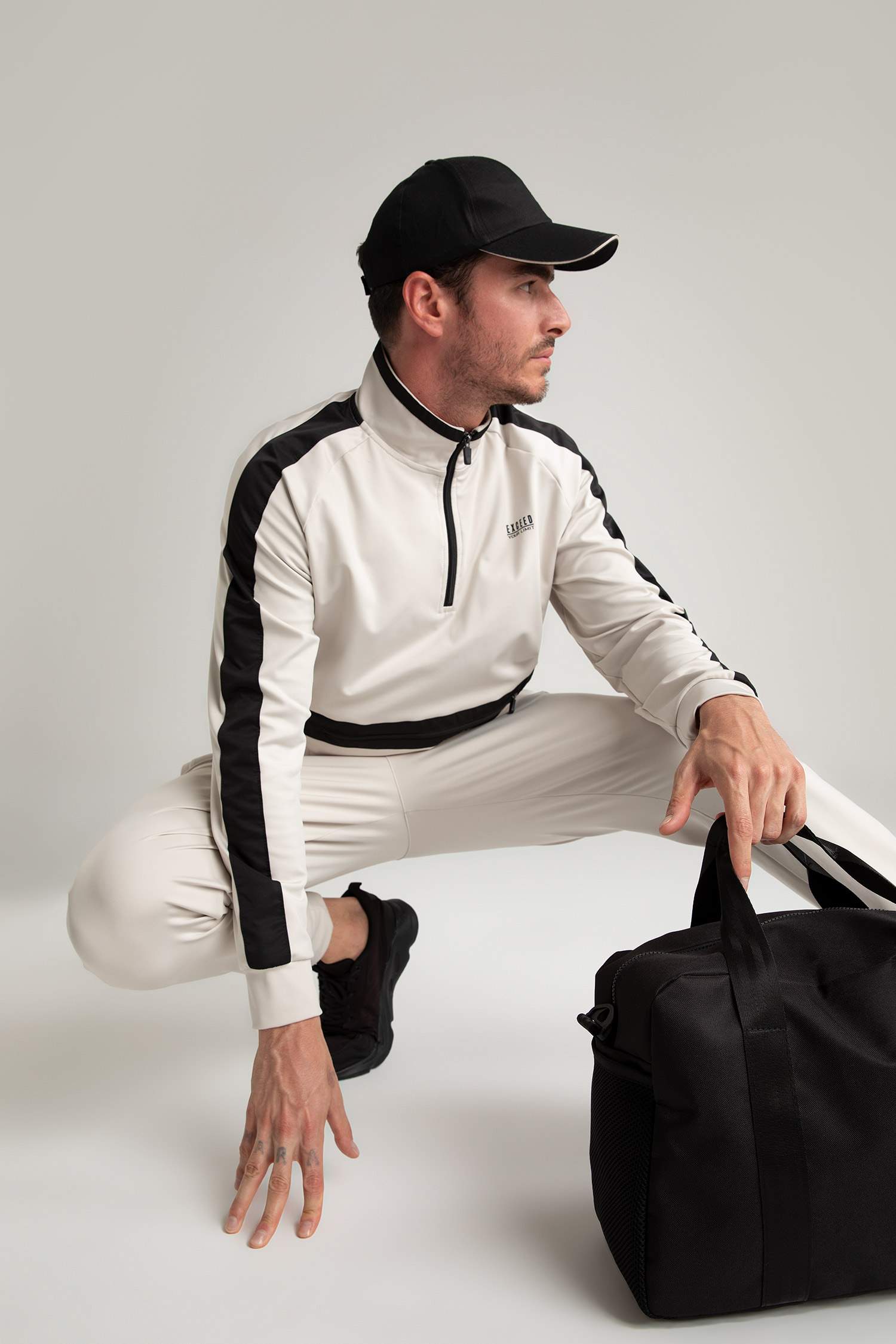 Defacto Fit Standart Fit Dik Yaka Sweatshirt. 3 Defacto Fit Standart Fit Dik Yaka Sweatshirt. 3