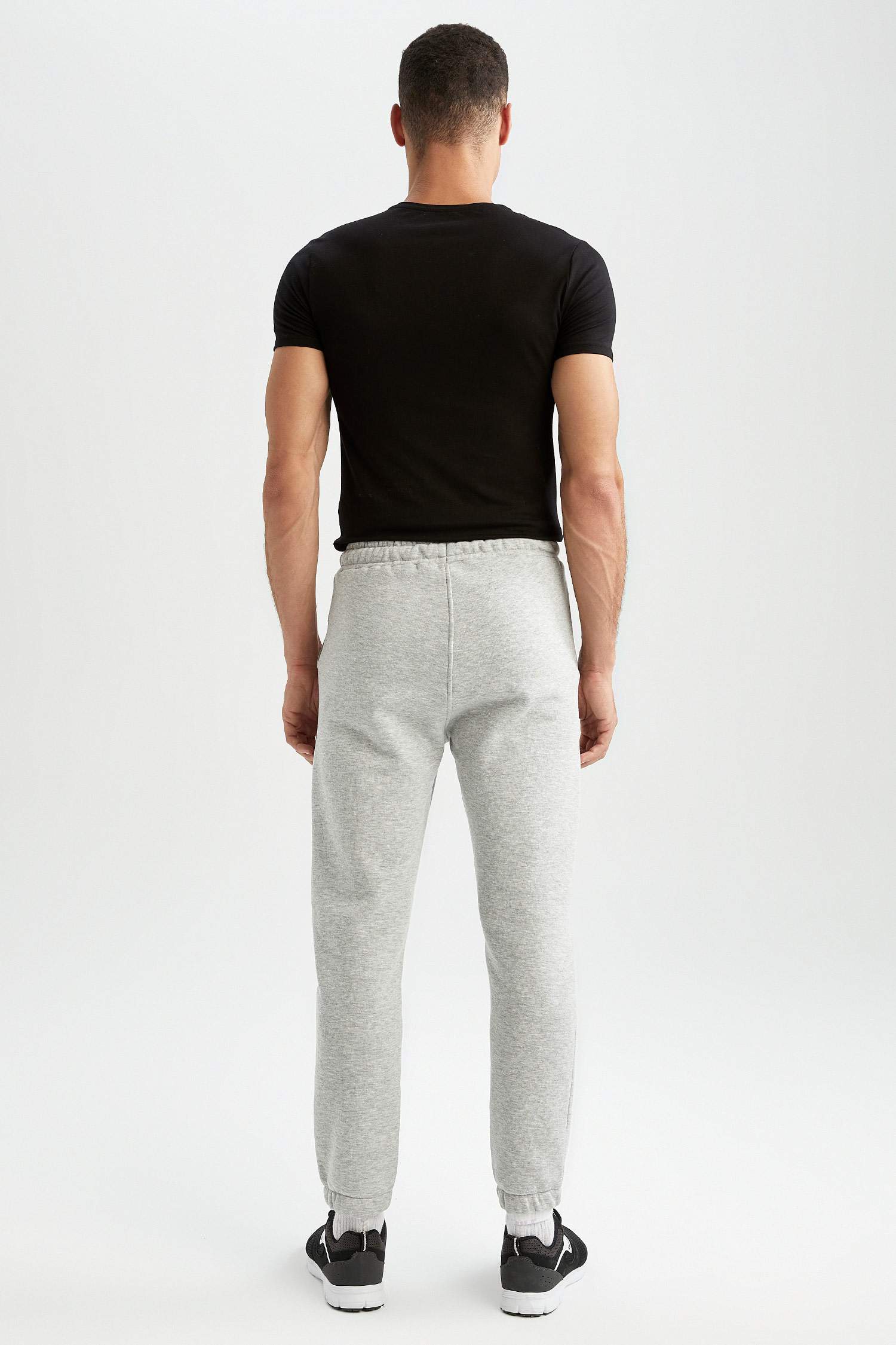 Defacto Fit Slim Fit NBA Miami Heat Jogger Eşofman Altı. 3 Defacto Fit Slim Fit NBA Miami Heat Jogger Eşofman Altı. 3