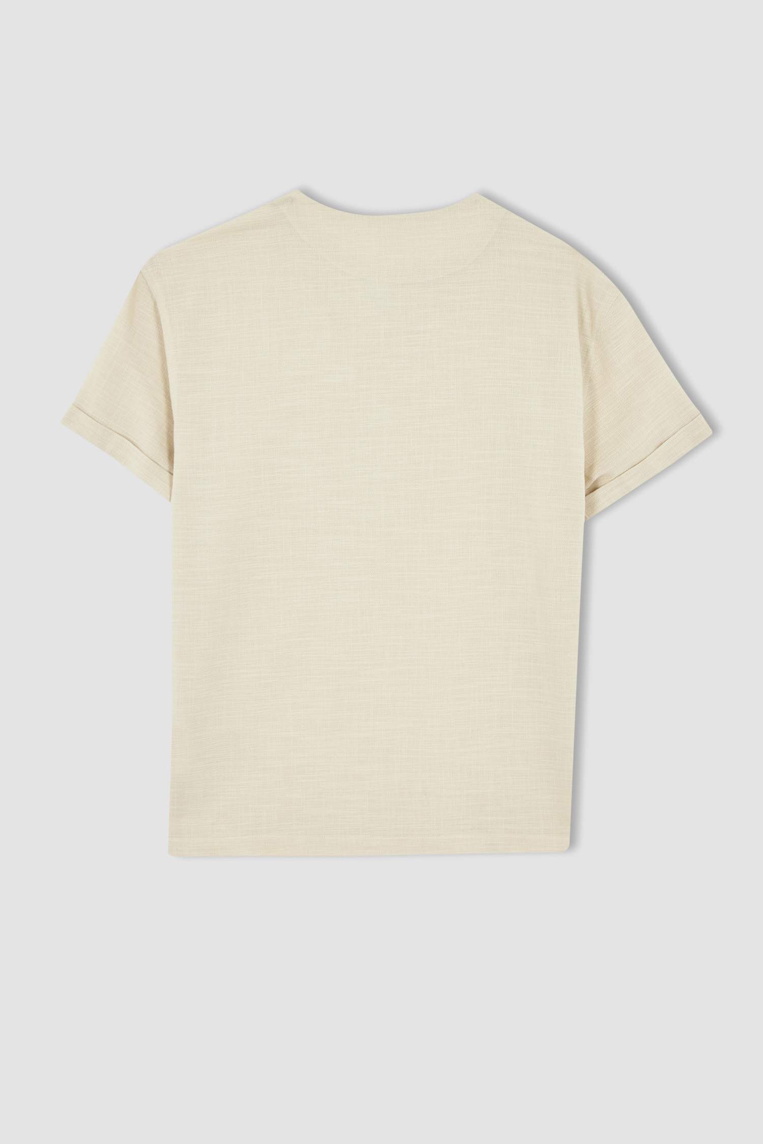 Regular Fit V Yaka Kısa Kollu Gömlek