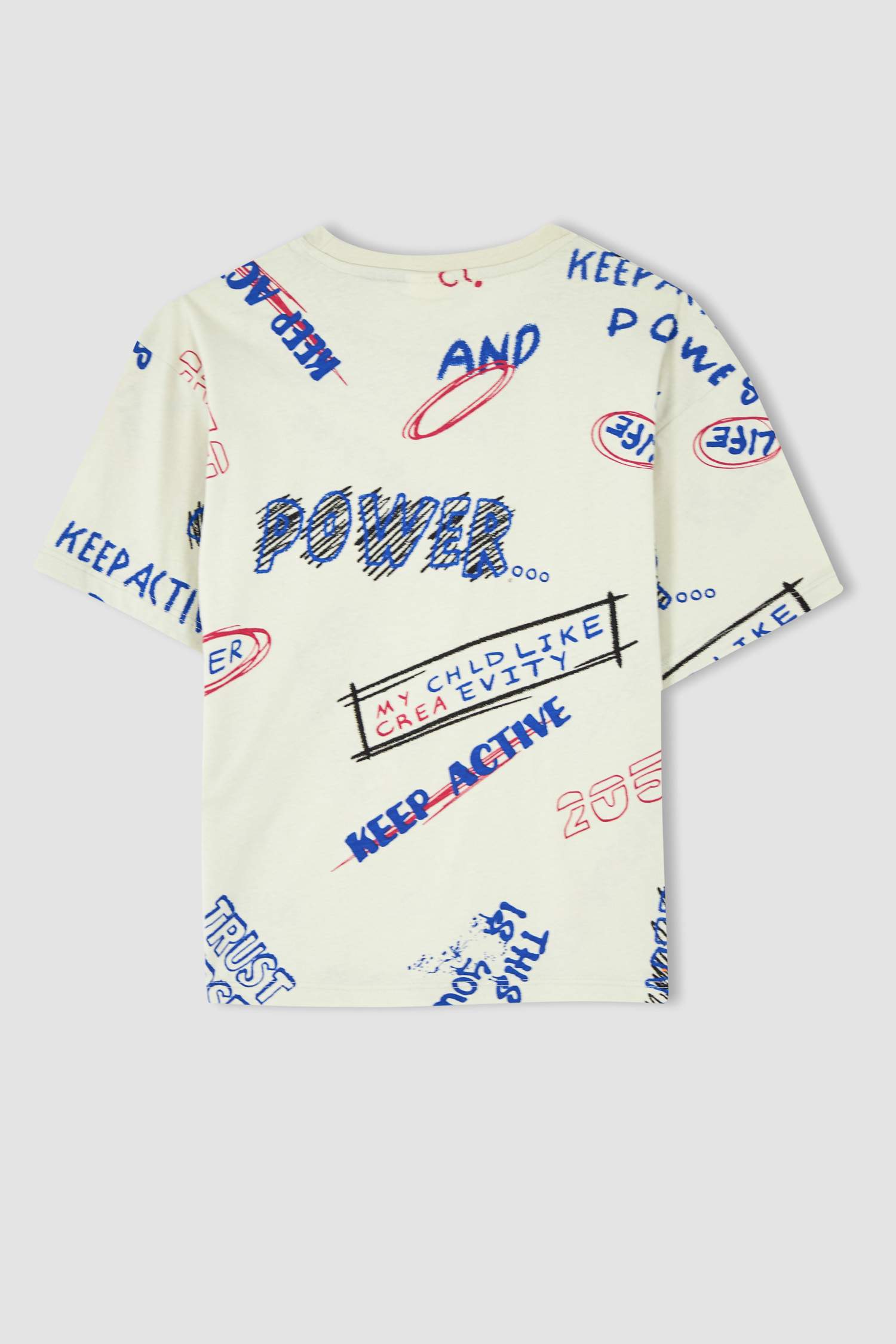 Defacto Erkek Çocuk Oversize Fit Desenli Kısa Kollu Tişort Şort Takım. 6 Defacto Erkek Çocuk Oversize Fit Desenli Kısa Kollu Tişort Şort Takım. 6