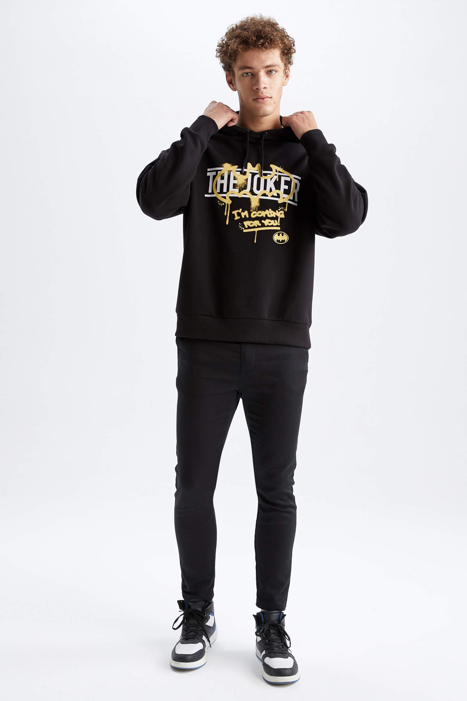 Defacto Batman Oversize Fit Kapüşonlu İçi Yumuşak Tüylü Sweatshirt. 2 Defacto Batman Oversize Fit Kapüşonlu İçi Yumuşak Tüylü Sweatshirt. 2