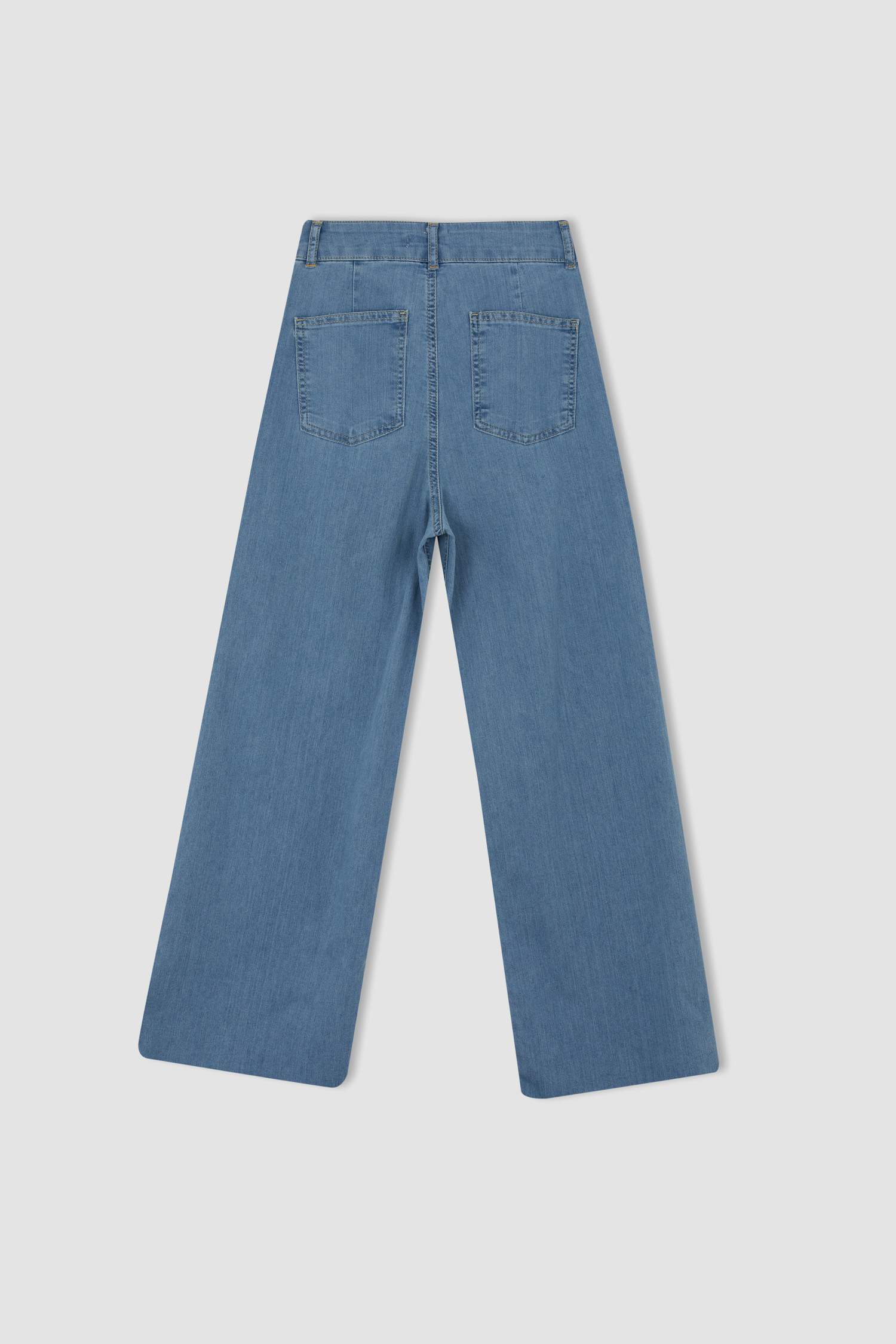 Defacto Culotte Fit Yüksek Bel Paça Ucu Kesik Jean Pantolon. 8 Defacto Culotte Fit Yüksek Bel Paça Ucu Kesik Jean Pantolon. 8