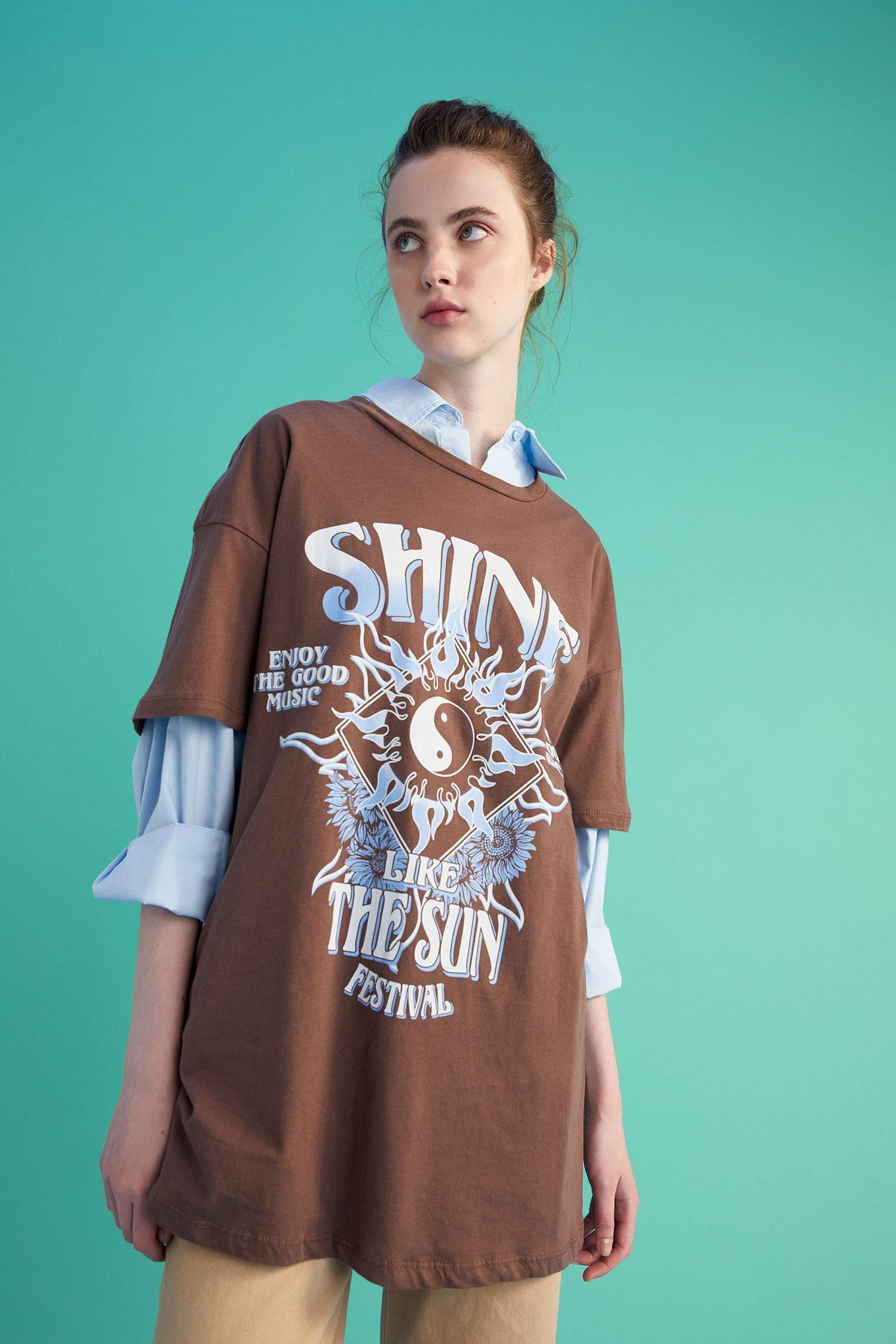 Oversize Fit Bisiklet Yaka Baskılı Kısa Kollu Tişört
