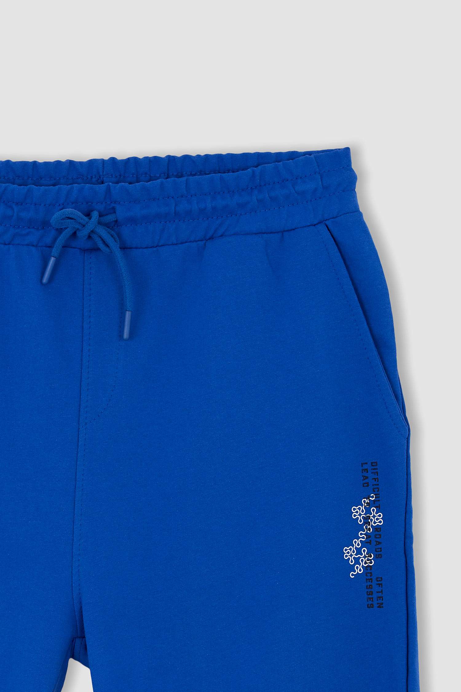 Defacto Fit Slim Fit Şort. 8 Defacto Fit Slim Fit Şort. 8