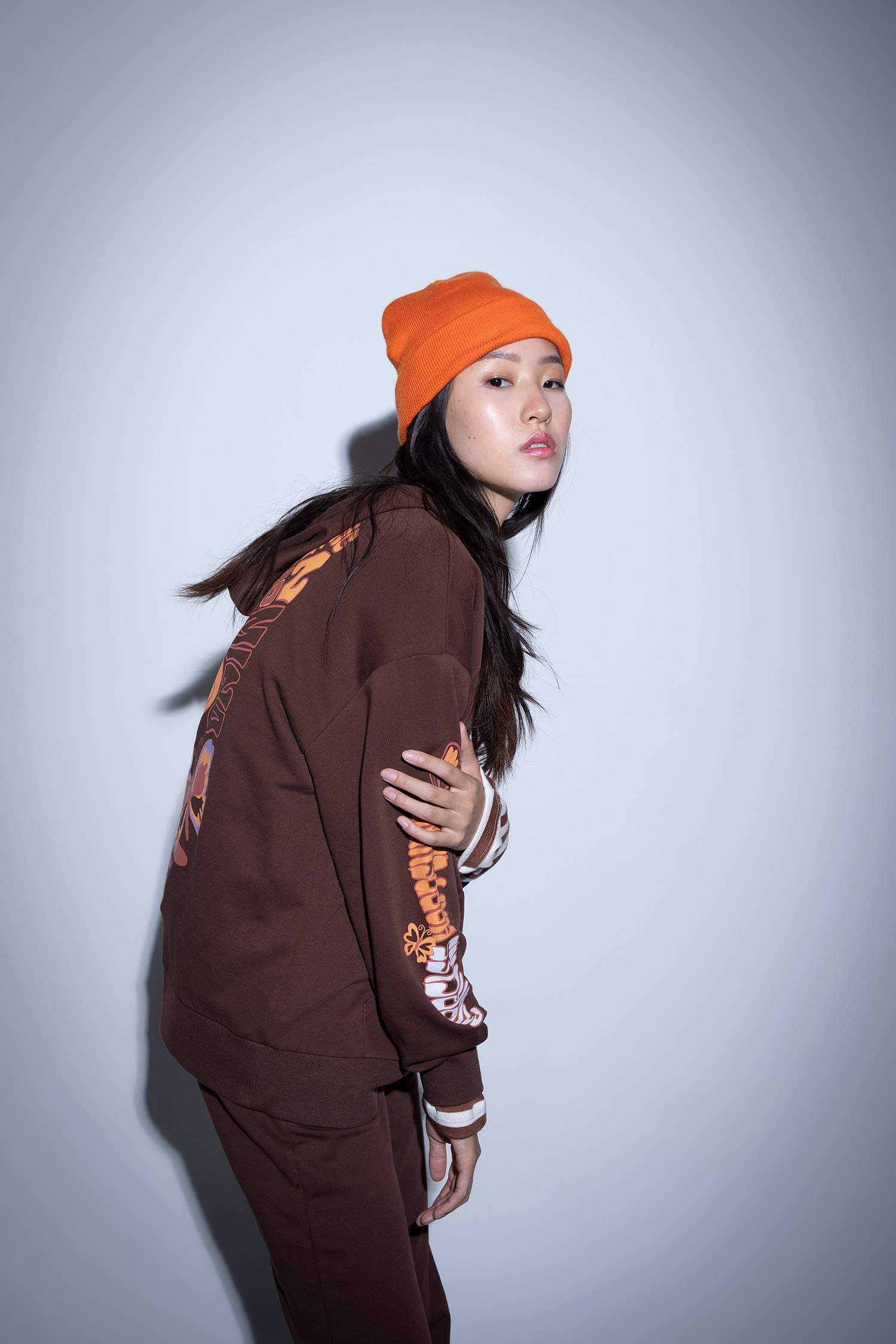 Defacto Oversize Fit Kapüşonlu Sırt Baskılı Sweatshirt. 4 Defacto Oversize Fit Kapüşonlu Sırt Baskılı Sweatshirt. 4
