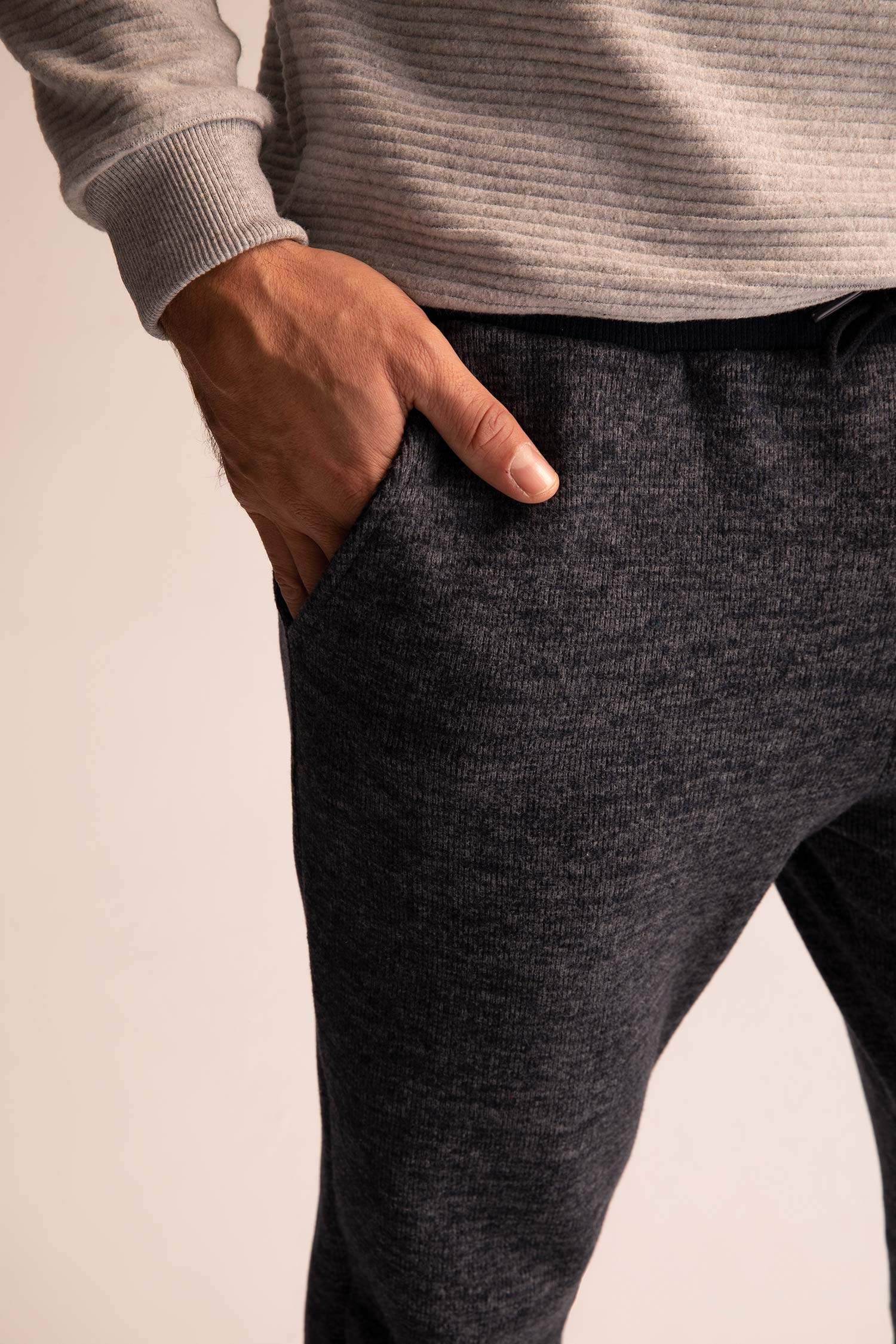 Defacto Regular Fit Eşofman Altı. 4 Defacto Regular Fit Eşofman Altı. 4