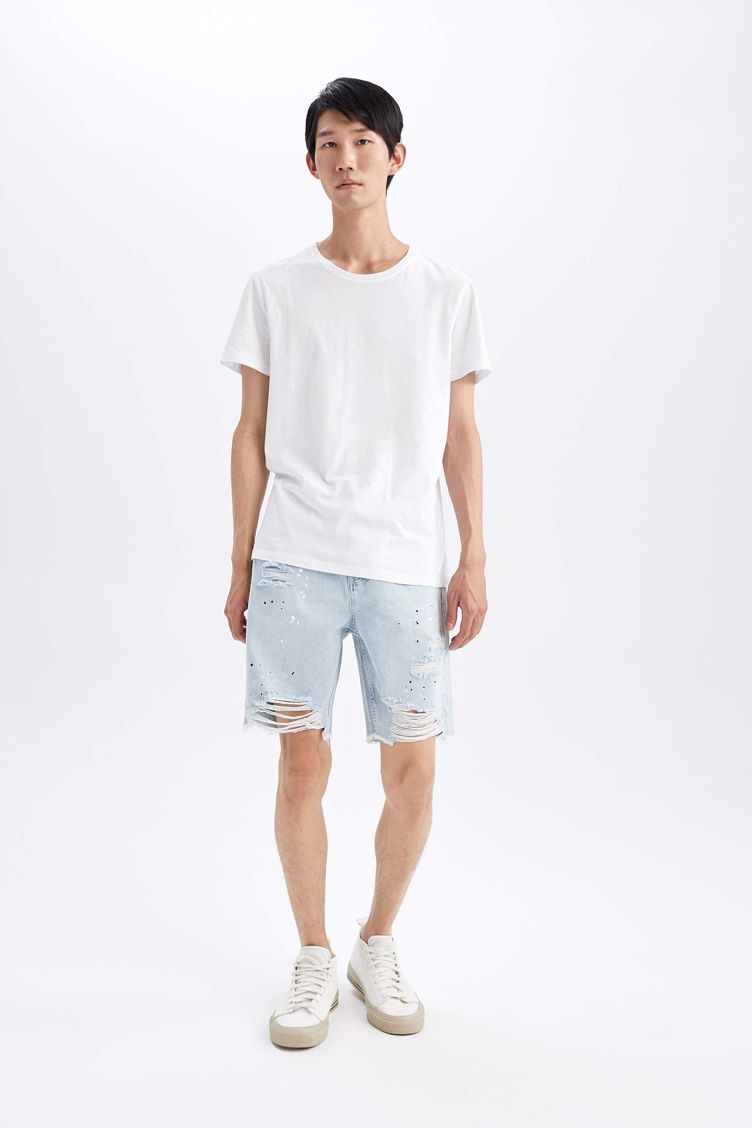 Defacto Slim Fit Geri Dönüşümlü Jean Yırtık Detaylı Bermuda. 2 Defacto Slim Fit Geri Dönüşümlü Jean Yırtık Detaylı Bermuda. 2
