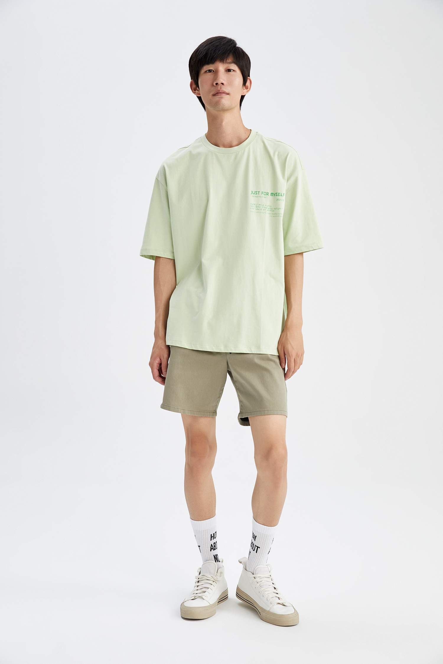 Defacto Regular Fit Bermuda. 2 Defacto Regular Fit Bermuda. 2