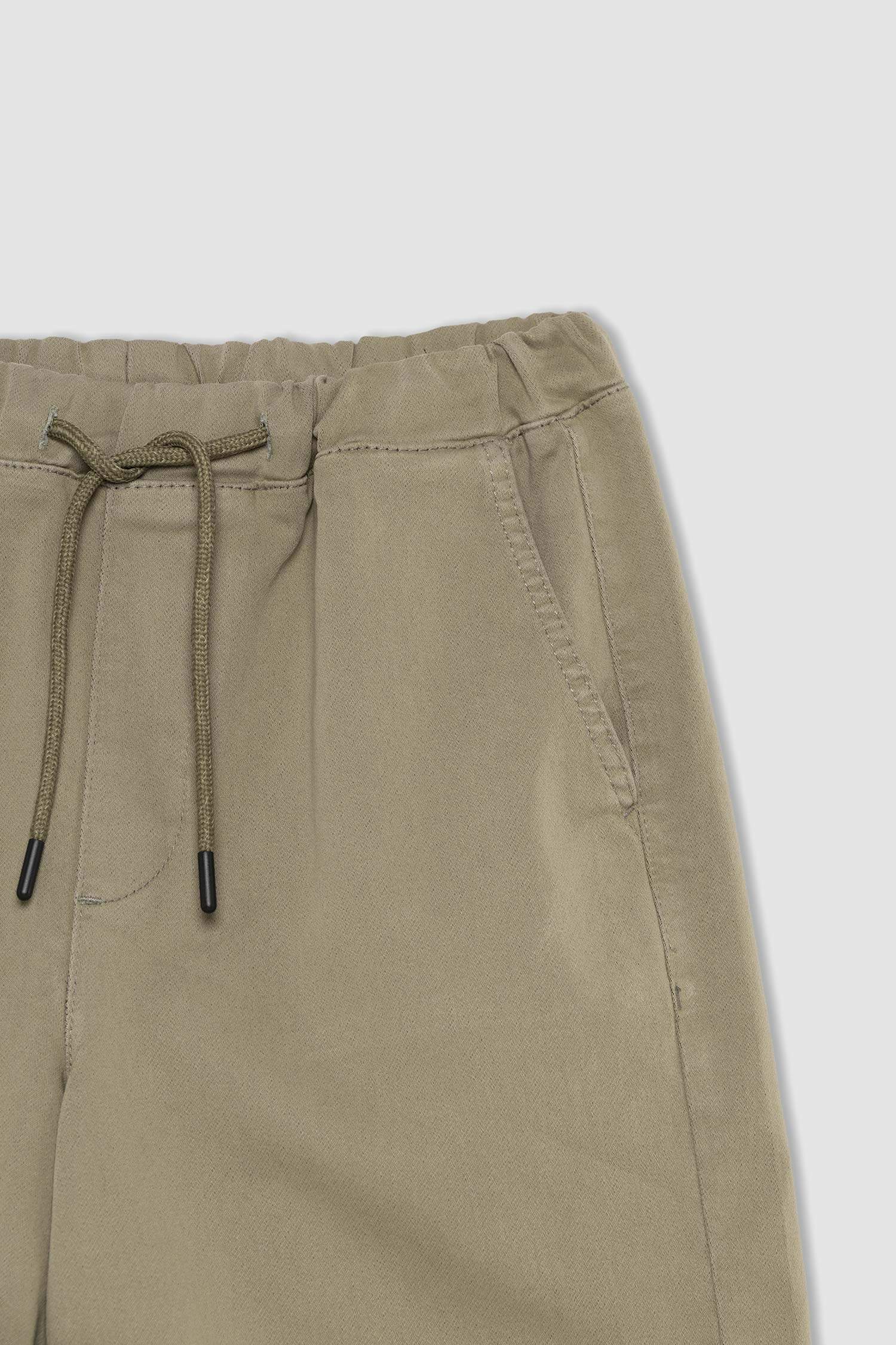 Defacto Regular Fit Bermuda. 8 Defacto Regular Fit Bermuda. 8