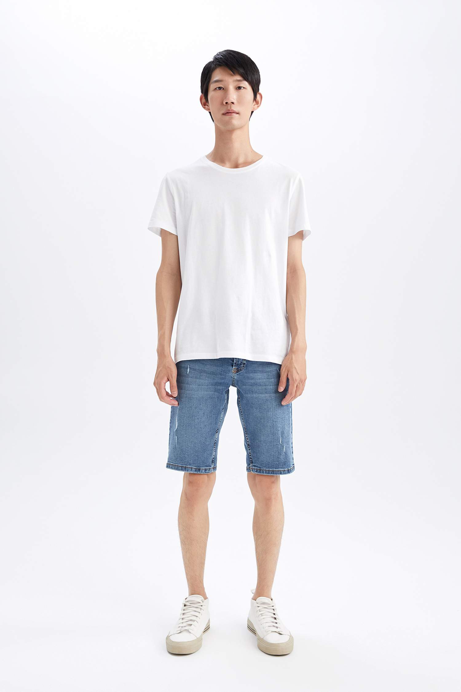Defacto Slim Fit Jean Bermuda. 2 Defacto Slim Fit Jean Bermuda. 2
