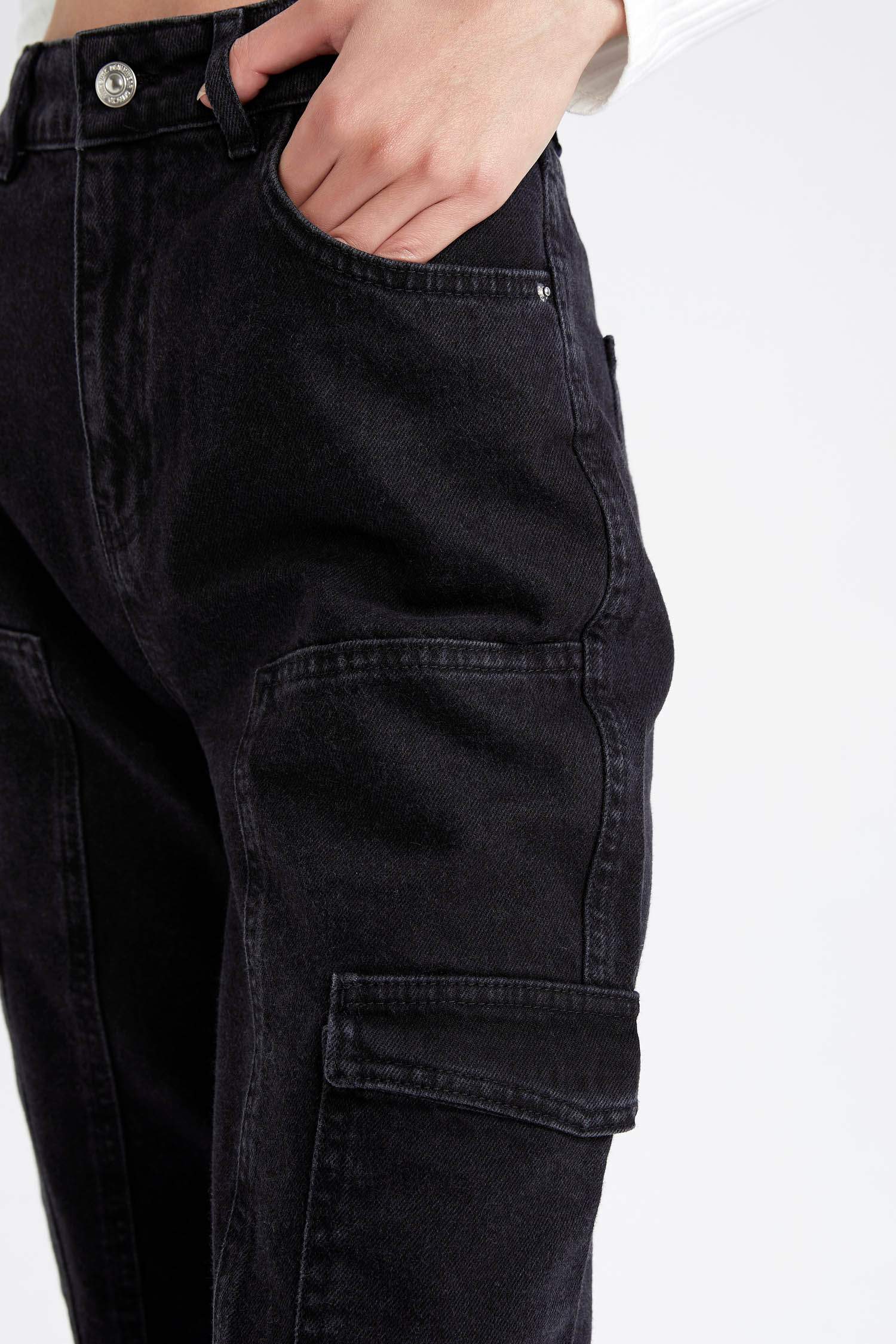 Defacto 90's Wide Leg Yüksek Bel Jean Kargo Pantolon. 4 Defacto 90's Wide Leg Yüksek Bel Jean Kargo Pantolon. 4
