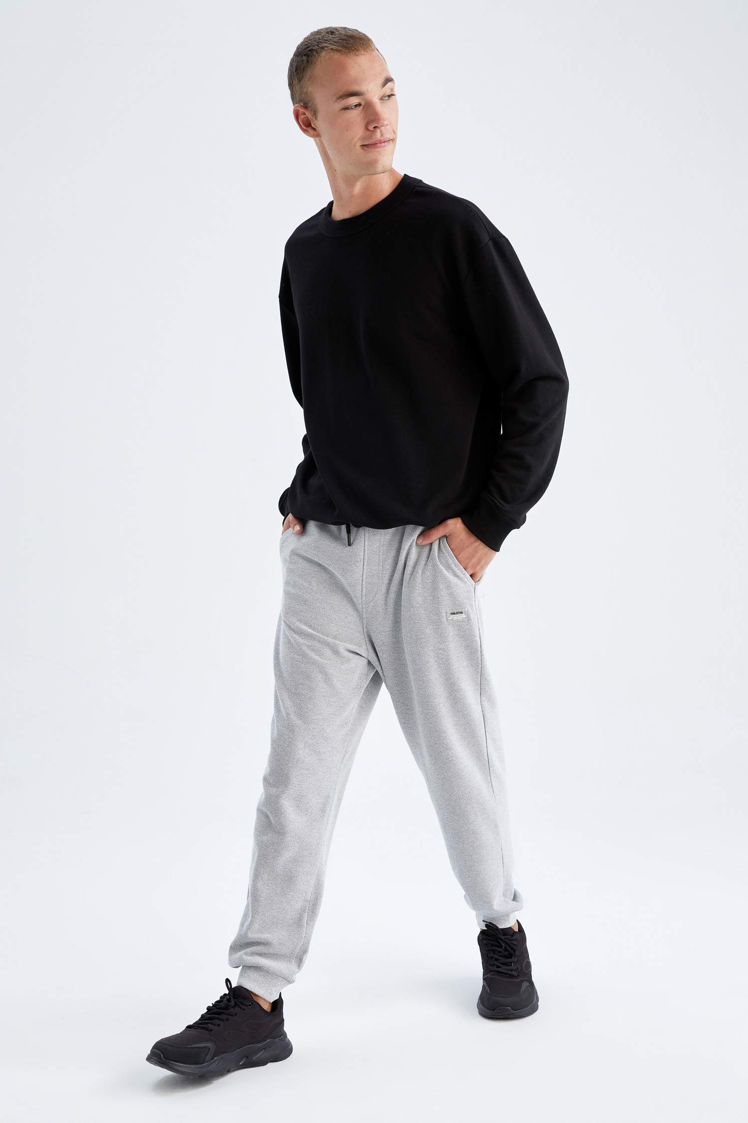 Defacto Regular Fit Eşofman Altı. 1 Defacto Regular Fit Eşofman Altı. 1