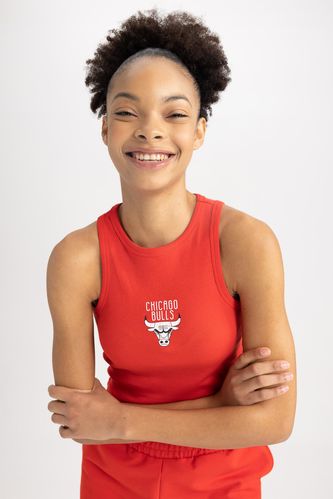 Red BOYS & TEENS Boys Defacto Fit NBA Chicago Bulls Licensed Regular Fit  Crew Neck Short Sleeved T-Shirt 2775829