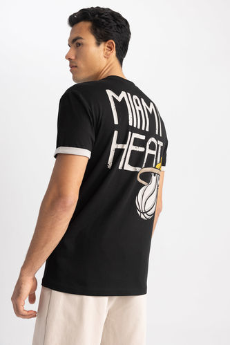 DeFactoFit NBA Miami Heat Standart Fit Bisiklet Yaka Kısa Kollu %100 Pamuk Tişört