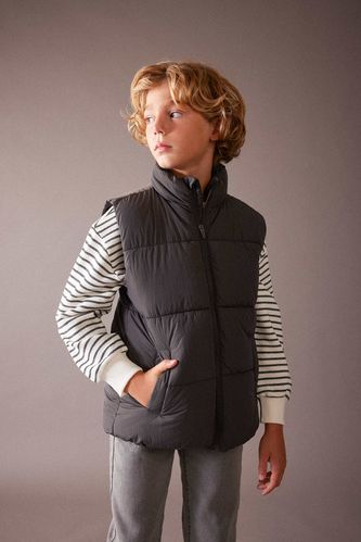 Boy Tippet Water Repellent Vest