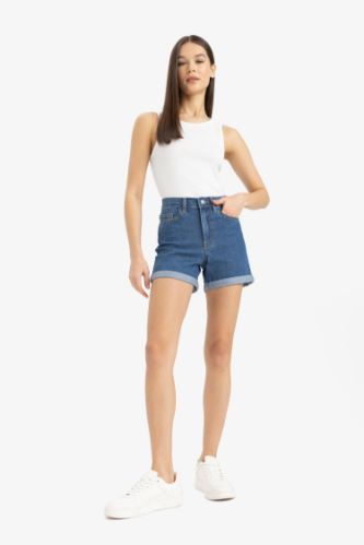 Normal Bel Katlamalı Paça Basic Düz Jean Şort
