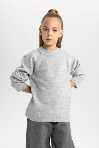 Пуловер стандартного крою з круглим вирізом для дівчаток