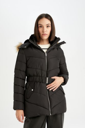 Black FEMME Waterproof Regular Fit Hooded Faux Fur Inside Belted Light Long Puffer Jacket 3148466 DeFacto