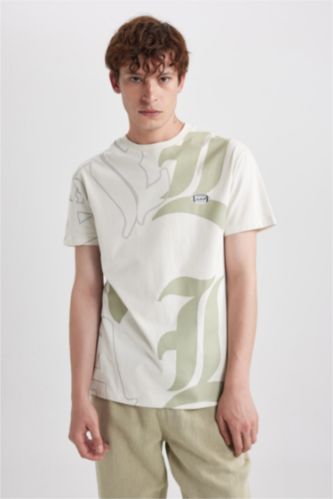 Beige Man Regular Fit Crew Neck Printed T-Shirt 2827989 | DeFacto