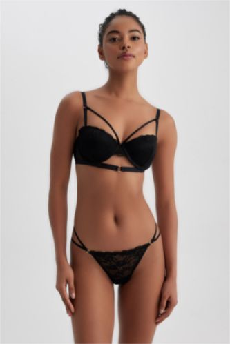 Kadın Siyah Dantel Tanga