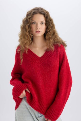 Oversize Fit Kırmızı V Yaka Kazak