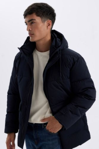 Slim Fit Dar Kesim Şişme Mont Kapüşonlu Fermuarlı Çift Cepli