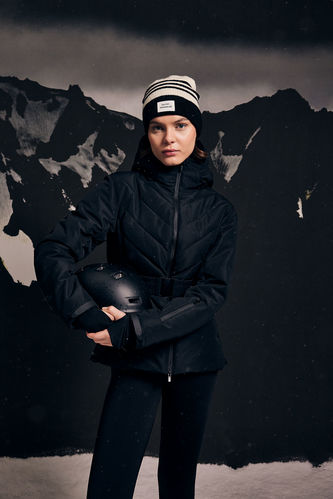 DeFactoFit Su İtici Slim Fit Kapüşonlu Polar Astarlı Kayak Kıyafeti Mont