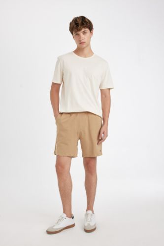 Slim Fit Dar Kesim Dar Paça Şort