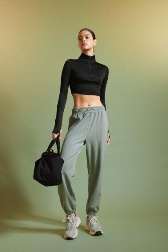 DeFactoFit Standart Fit Çift Cepli Paçası Lastikli Standart Boy Sporcu İnce Eşofman Altı
