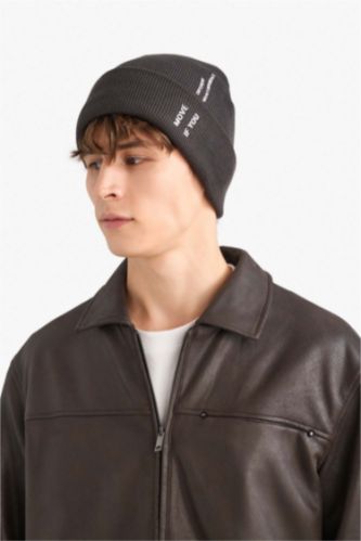 Мужская трикотажная шапка с принтом