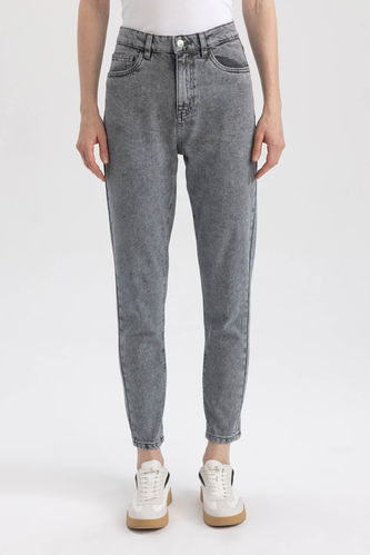 The White Grey Cotton Mom Trousers