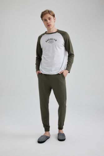 Knitted tee and jogger set hot sale