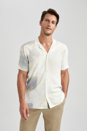 Modern Fit Resort Neck Woven Printed Short Sleeve Shirt