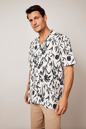 Regular Fit Resort Neck Woven Printed Short Sleeve Shirt