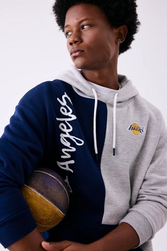 DeFactoFit NBA Los Angeles Lakers Comfort Fit Kapüşonlu Kalın Kumaş Sweatshirt